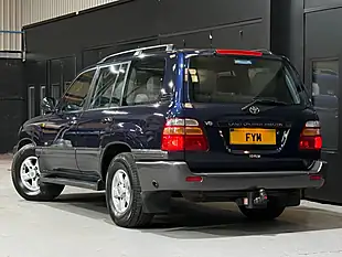 Used 2000 Toyota Land Cruiser Amazon Vx Blue - Interior and Exterior details 4