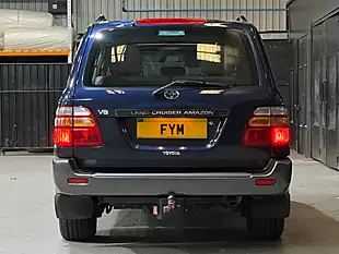 Used 2000 Toyota Land Cruiser Amazon Vx Blue - Interior and Exterior details 7