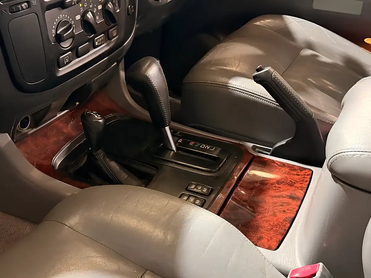 Used 2000 Toyota Land Cruiser Amazon Vx Blue - Interior and Exterior details 13