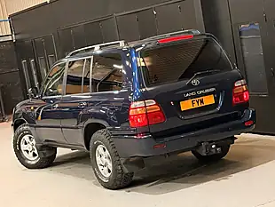 Used 2000 Toyota Land Cruiser Amazon Vx Blue - Interior and Exterior details 18