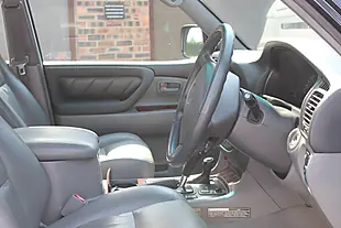Used 2000 Toyota Land Cruiser Amazon Vx Blue - Interior and Exterior details 15