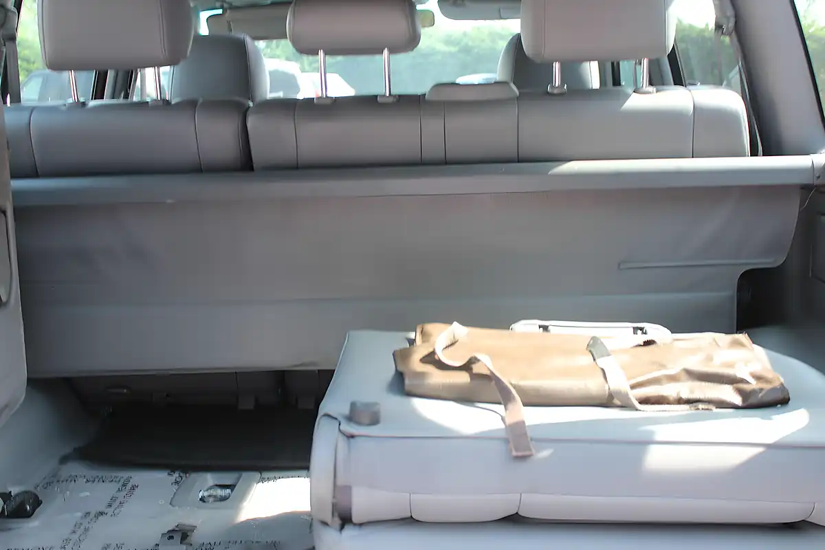 Used 2000 Toyota Land Cruiser Amazon Vx Blue - Interior and Exterior details 17