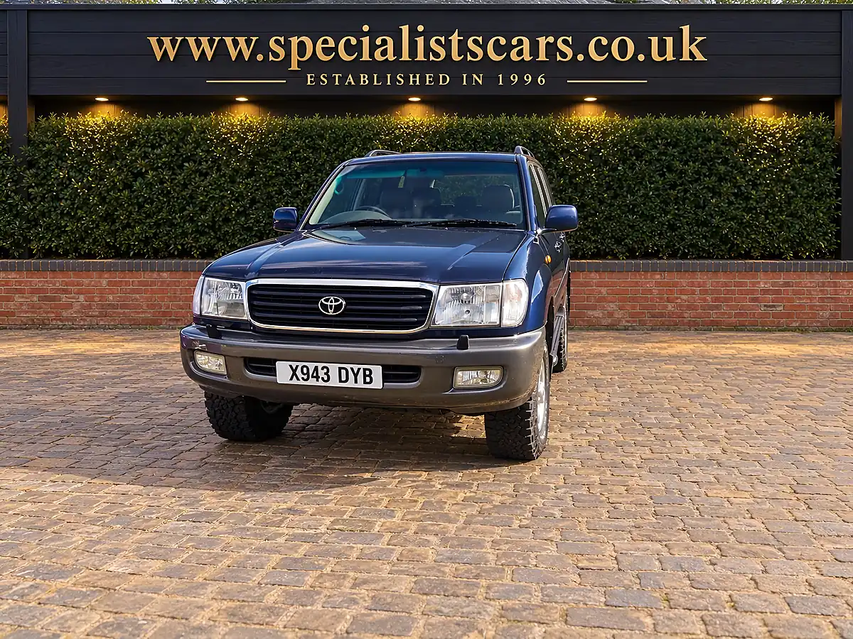 Used 2000 Toyota Land Cruiser Amazon Vx Blue - Interior and Exterior details 2