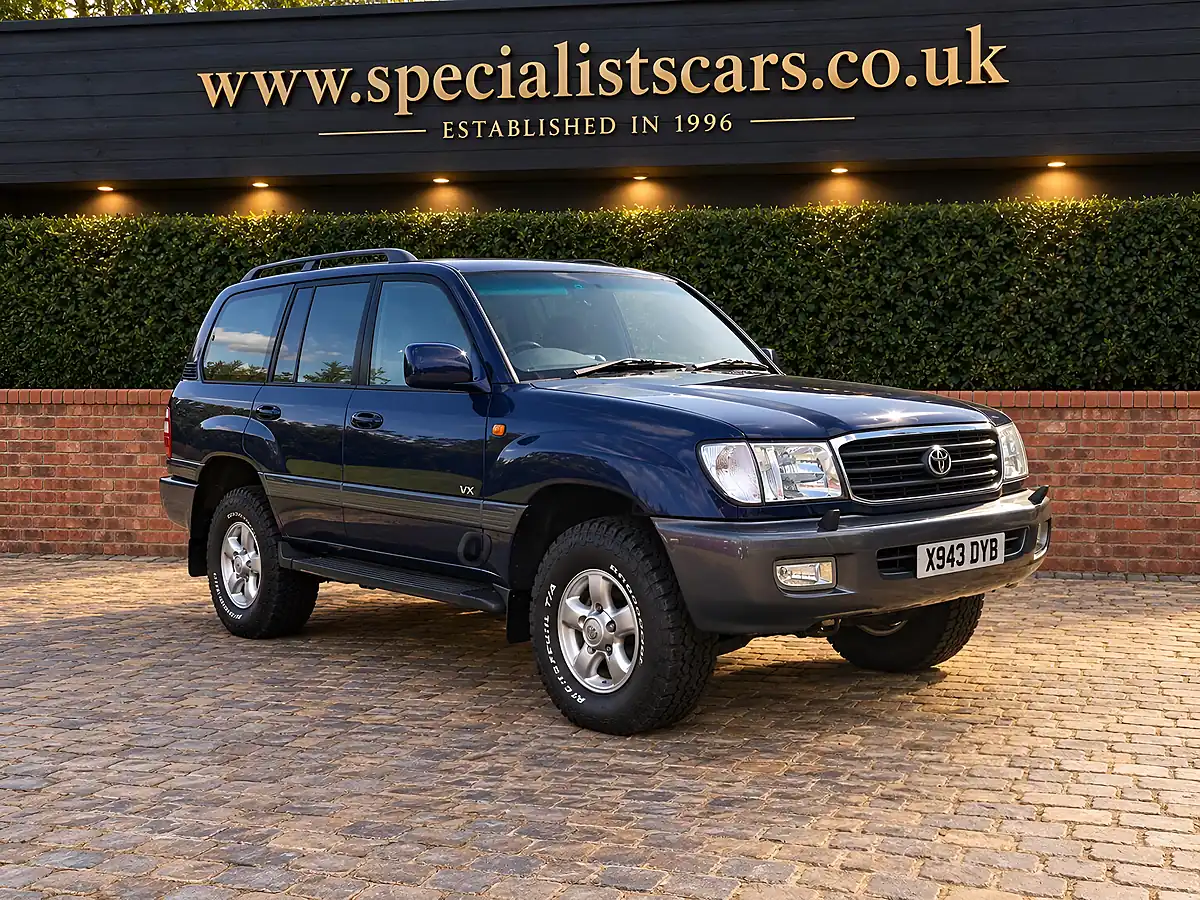 Used 2000 Toyota Land Cruiser Amazon Vx Blue - Interior and Exterior details 3