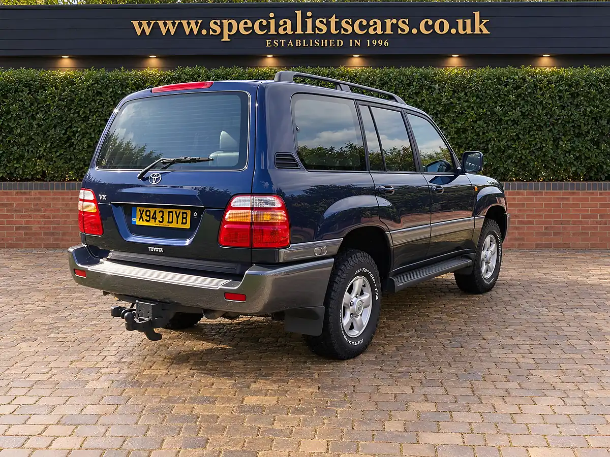 Used 2000 Toyota Land Cruiser Amazon Vx Blue - Interior and Exterior details 9