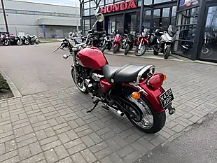 Used 2000 Triumph Legend Tt Dl V-ST Red/Silver - Interior and Exterior details 7