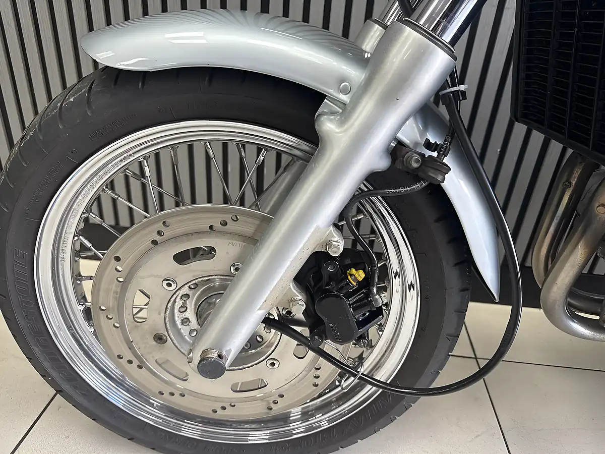 Used 2000 Triumph Thunderbird Silver and Red - Interior and Exterior details 14