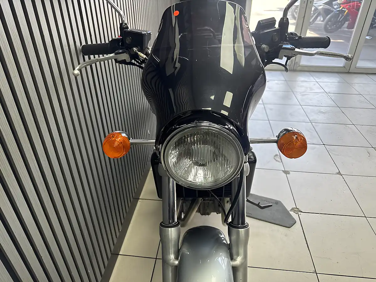 Used 2000 Triumph Thunderbird Silver and Red - Interior and Exterior details 16