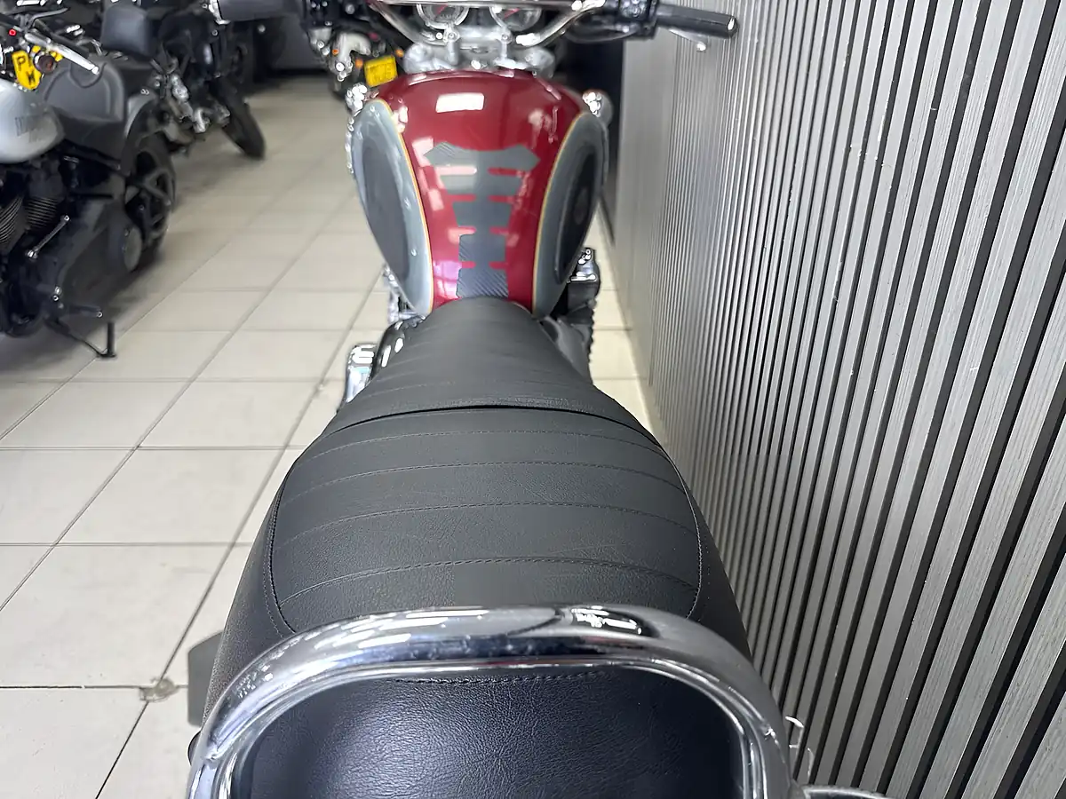 Used 2000 Triumph Thunderbird Silver and Red - Interior and Exterior details 18