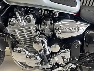 Used 2000 Triumph Thunderbird Silver and Red - Interior and Exterior details 19