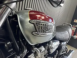 Used 2000 Triumph Thunderbird Silver and Red - Interior and Exterior details 20