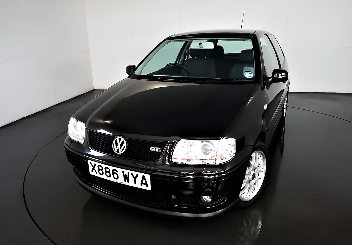 Used 2000 Volkswagen Polo GTI Black - Front View