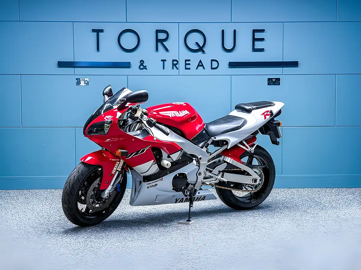 Used 2000 Yamaha R1 Super Sports White - Interior and Exterior details 9