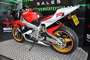 Used 2000 Yamaha YZF-R1 4XV Red/White - Interior and Exterior details 6
