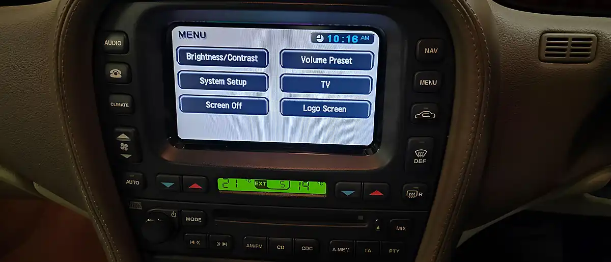 Used 20007 Jaguar S-Type Se White - Interior and Exterior details 10