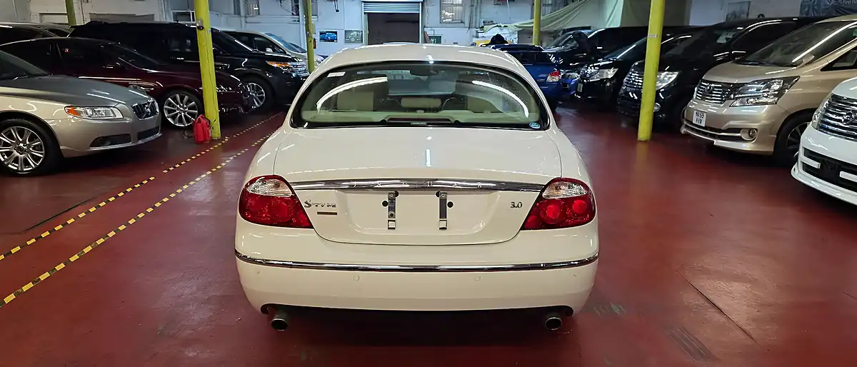 Used 20007 Jaguar S-Type Se White - Interior and Exterior details 16
