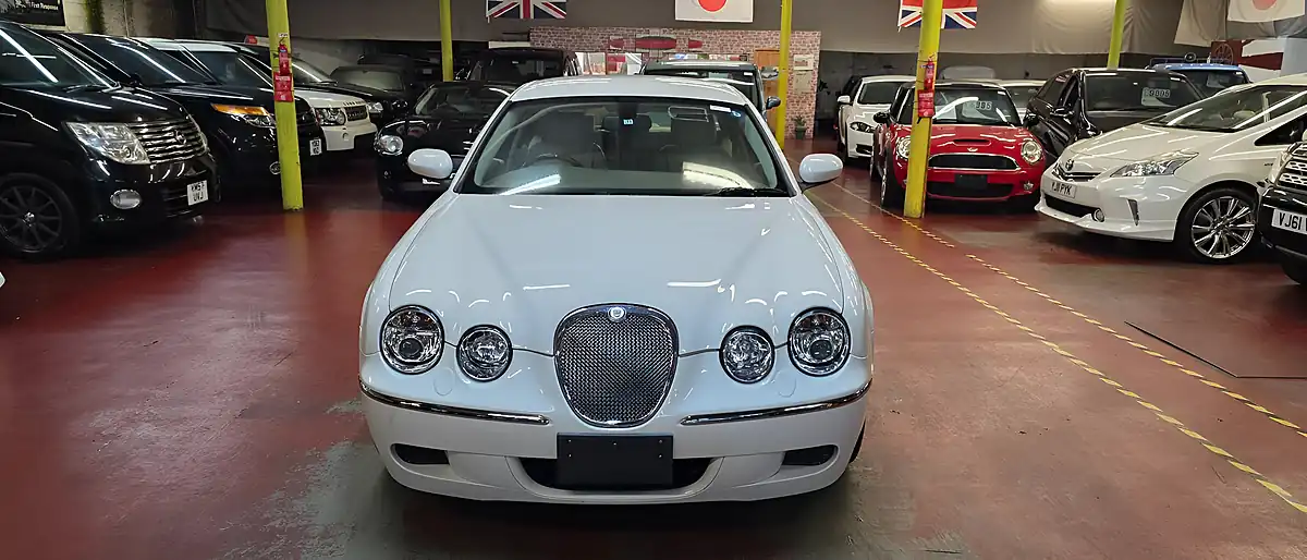 Used 20007 Jaguar S-Type Se White - Interior and Exterior details 2
