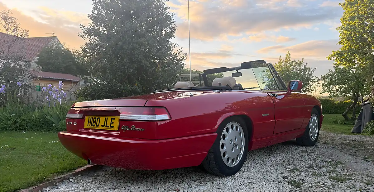 Used 2001 Alfa Romeo Spider S4 Red - Interior and Exterior details 13