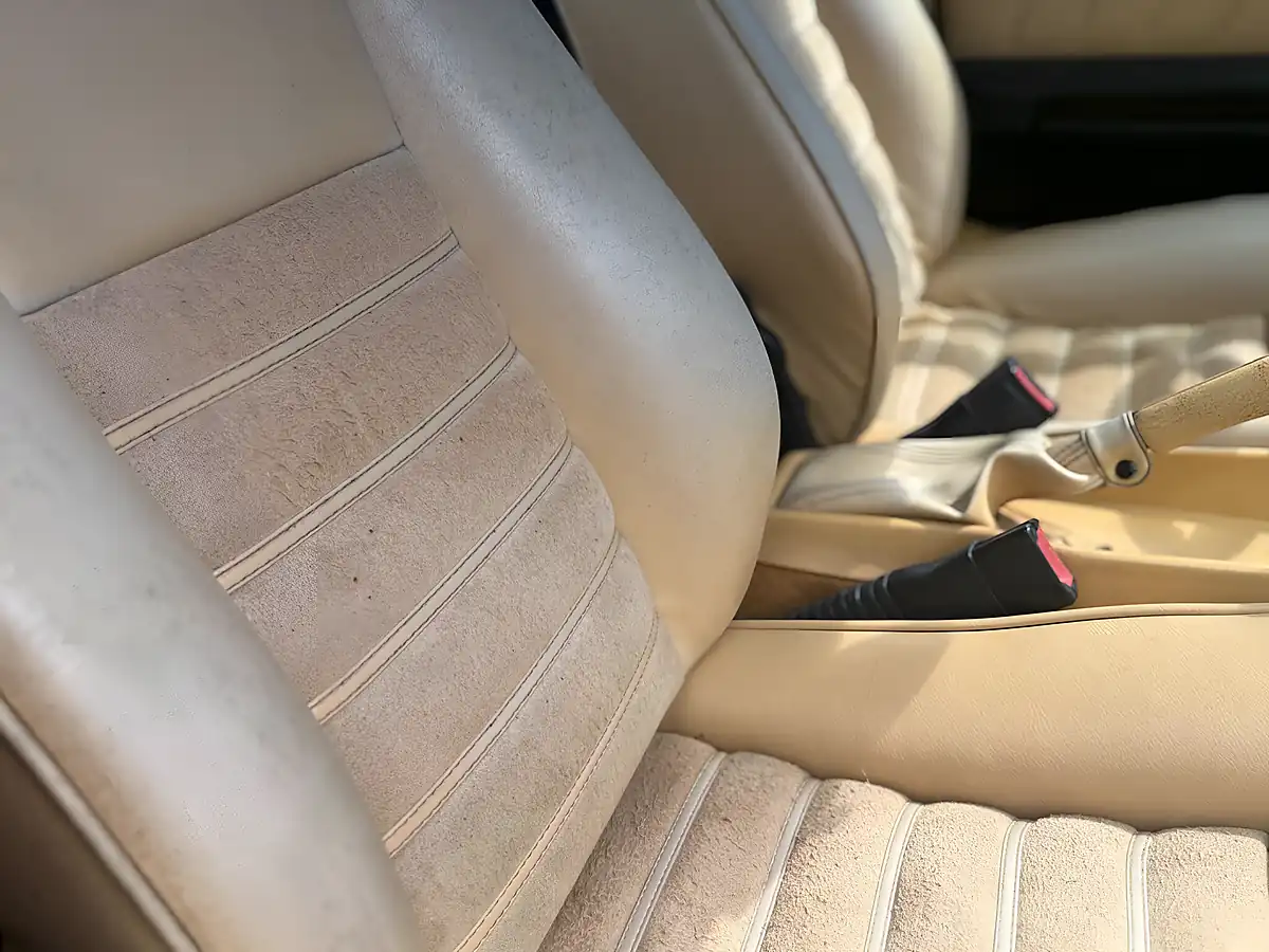 Used 2001 Alfa Romeo Spider S4 Red - Interior and Exterior details 17
