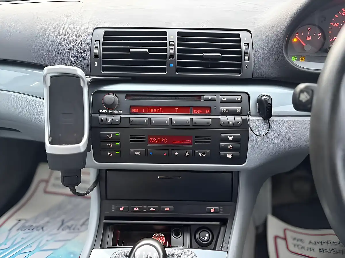 Used 2001 BMW 3 Series Convertible Silver - Interior and Exterior details 16