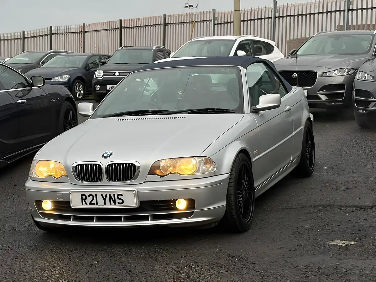 Used 2001 BMW 3 Series Convertible Silver - Interior and Exterior details 3