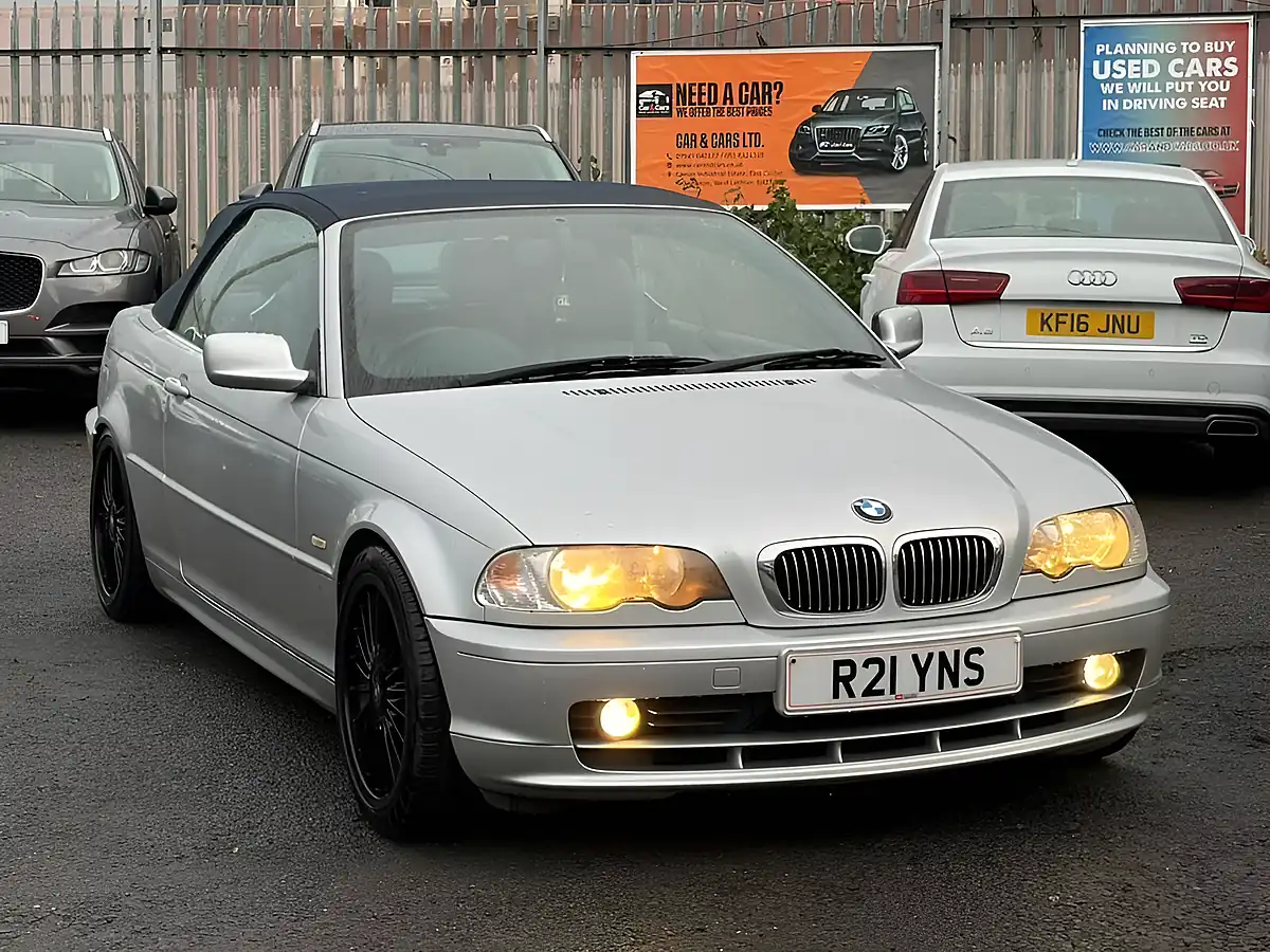 Used 2001 BMW 3 Series Convertible Silver - Interior and Exterior details 9