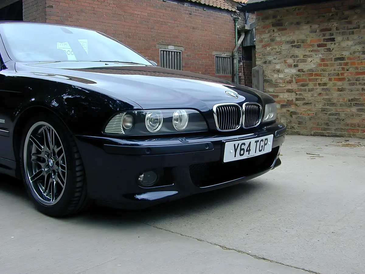 Used 2001 BMW M5 E39 Black - Interior and Exterior details 11