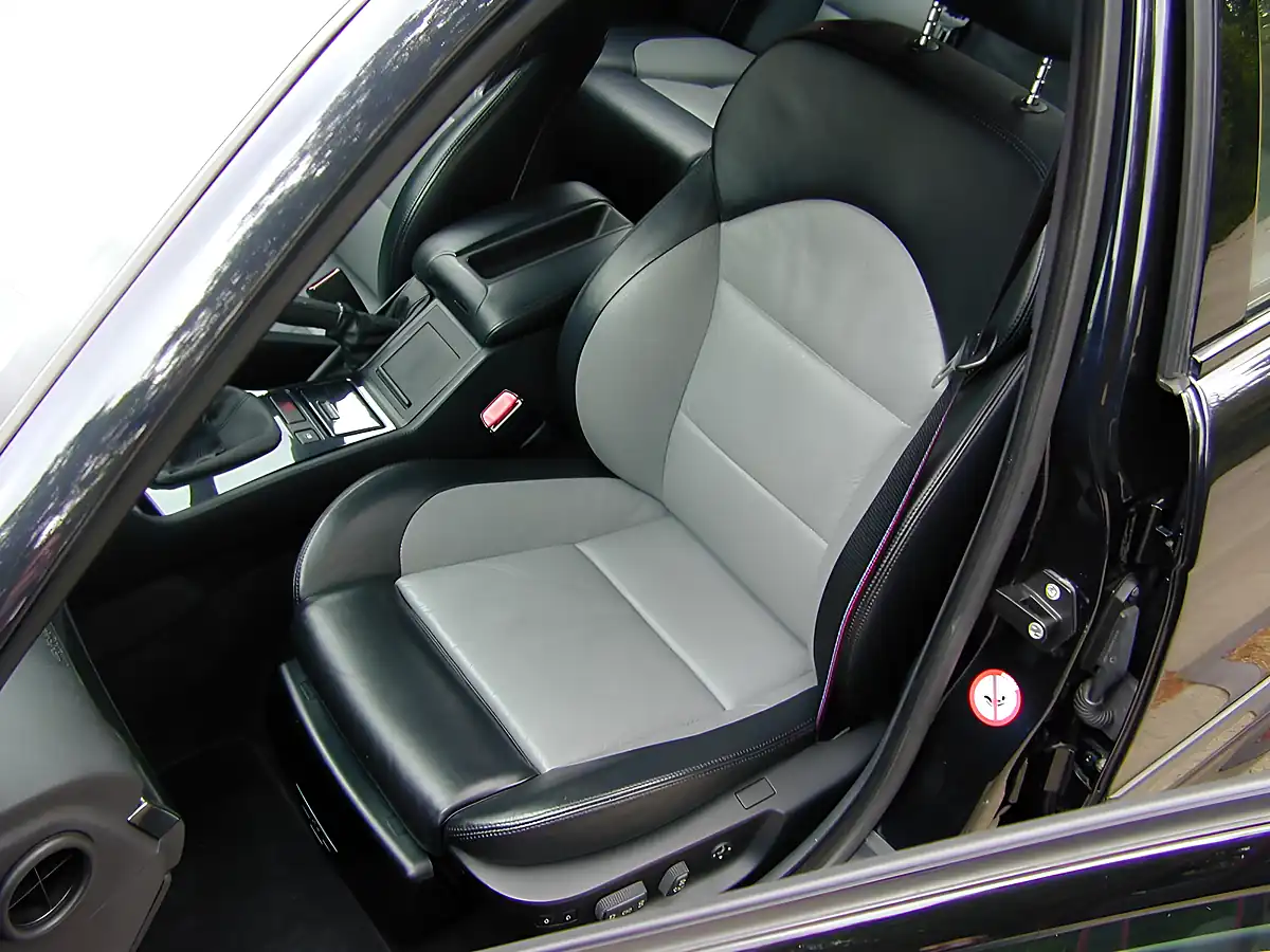 Used 2001 BMW M5 E39 Black - Interior and Exterior details 14
