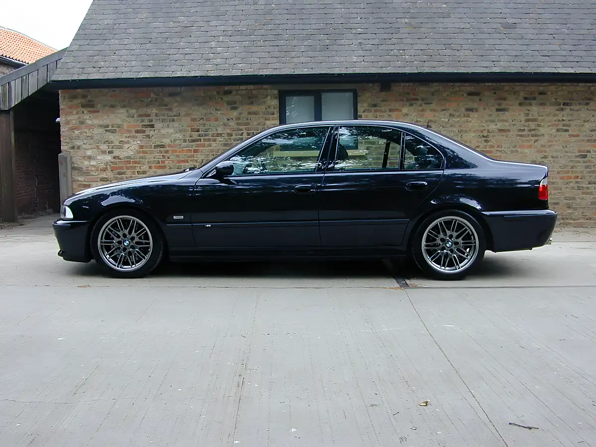 Used 2001 BMW M5 E39 Black - Interior and Exterior details 8