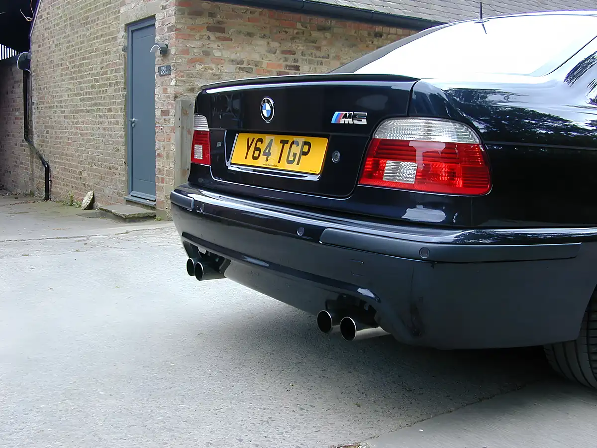 Used 2001 BMW M5 E39 Black - Interior and Exterior details 9