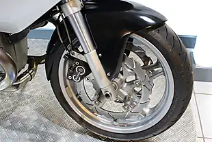 Used 2001 BMW R1100S Yellow - Interior and Exterior details 5