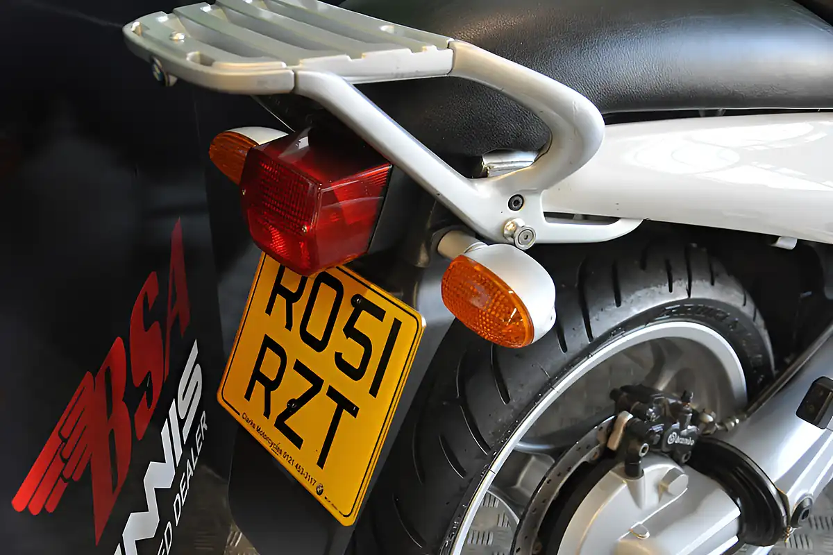 Used 2001 BMW R850R White - Interior and Exterior details 11