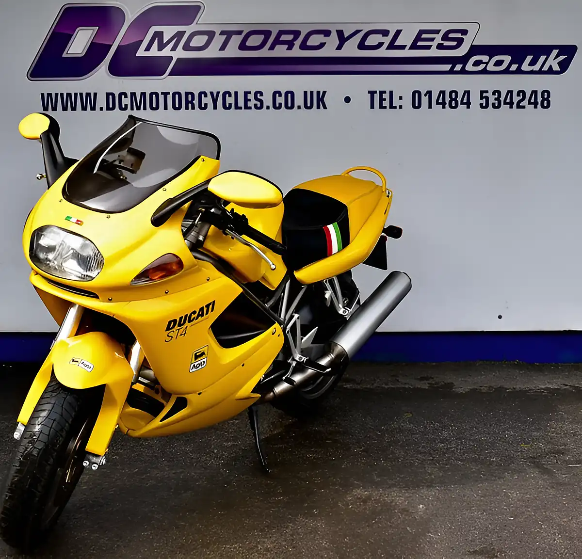 Used 2001 Ducati St4 Yellow - Interior and Exterior details 4