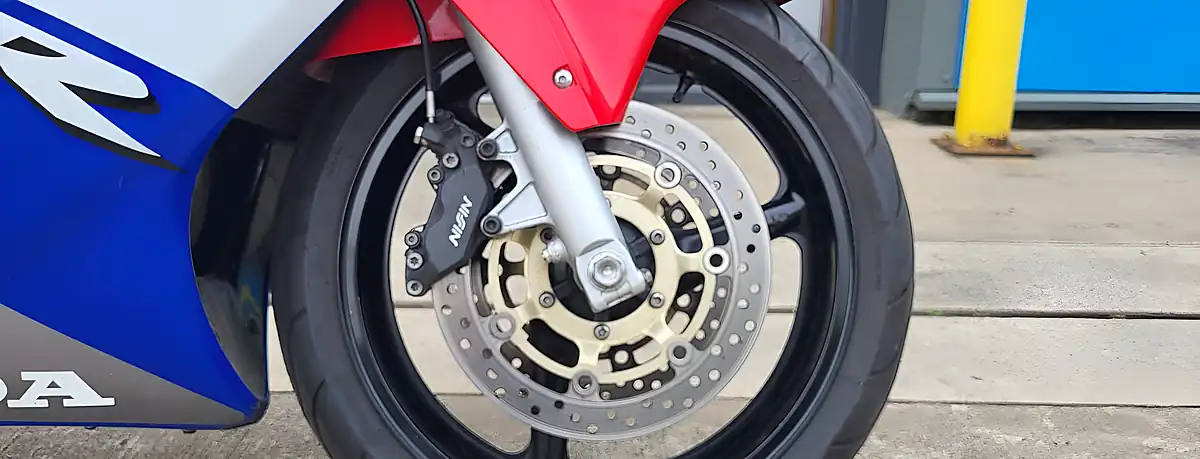 Used 2001 Honda CBR600F - Interior and Exterior details 4