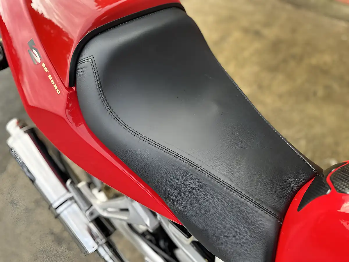 Used 2001 Honda Vtr 1000 Firestorm Red - Interior and Exterior details 12