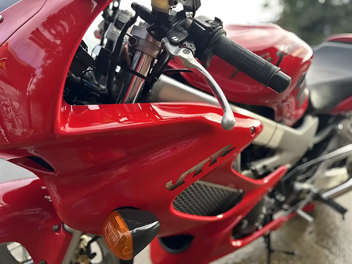 Used 2001 Honda Vtr 1000 Firestorm Red - Interior and Exterior details 16