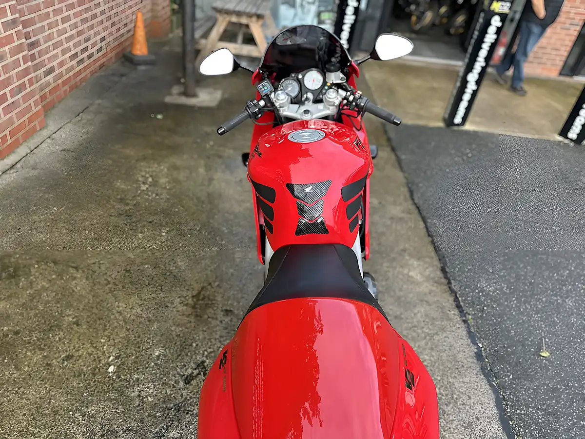 Used 2001 Honda Vtr 1000 Firestorm Red - Interior and Exterior details 20