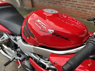 Used 2001 Honda Vtr 1000 Firestorm Red - Interior and Exterior details 8