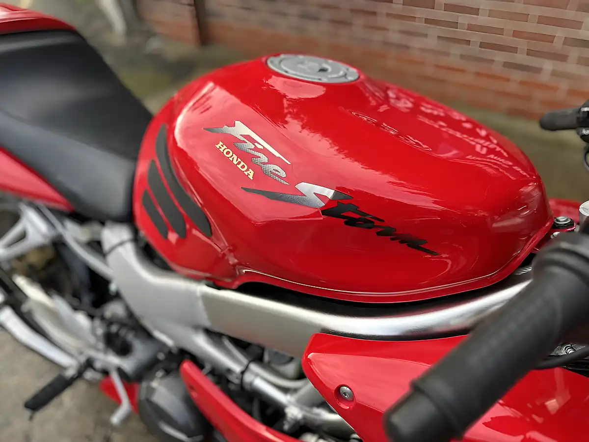 Used 2001 Honda Vtr 1000 Firestorm Red - Interior and Exterior details 8