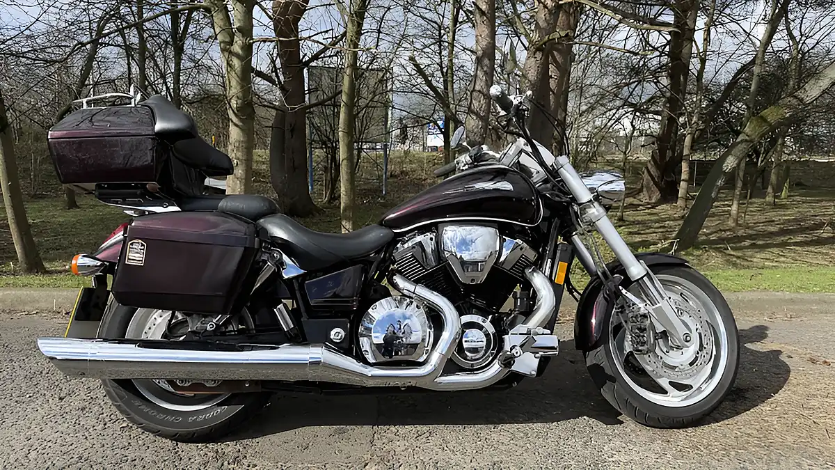 Used 2001 Honda VTX1800 Black - Front View