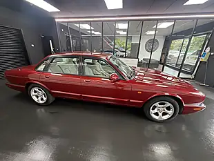 Used 2001 Jaguar Xj XJ8 Red - Interior and Exterior details 14