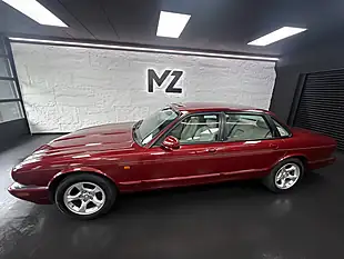 Used 2001 Jaguar Xj XJ8 Red - Interior and Exterior details 18
