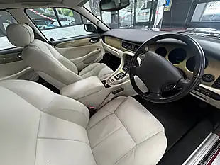 Used 2001 Jaguar Xj XJ8 Red - Interior and Exterior details 5