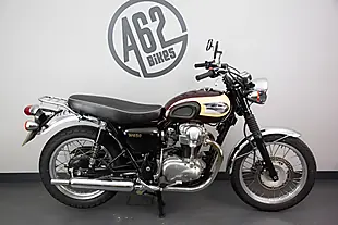 Used 2001 Kawasaki W650 Maroon and Cream - Interior and Exterior details 3
