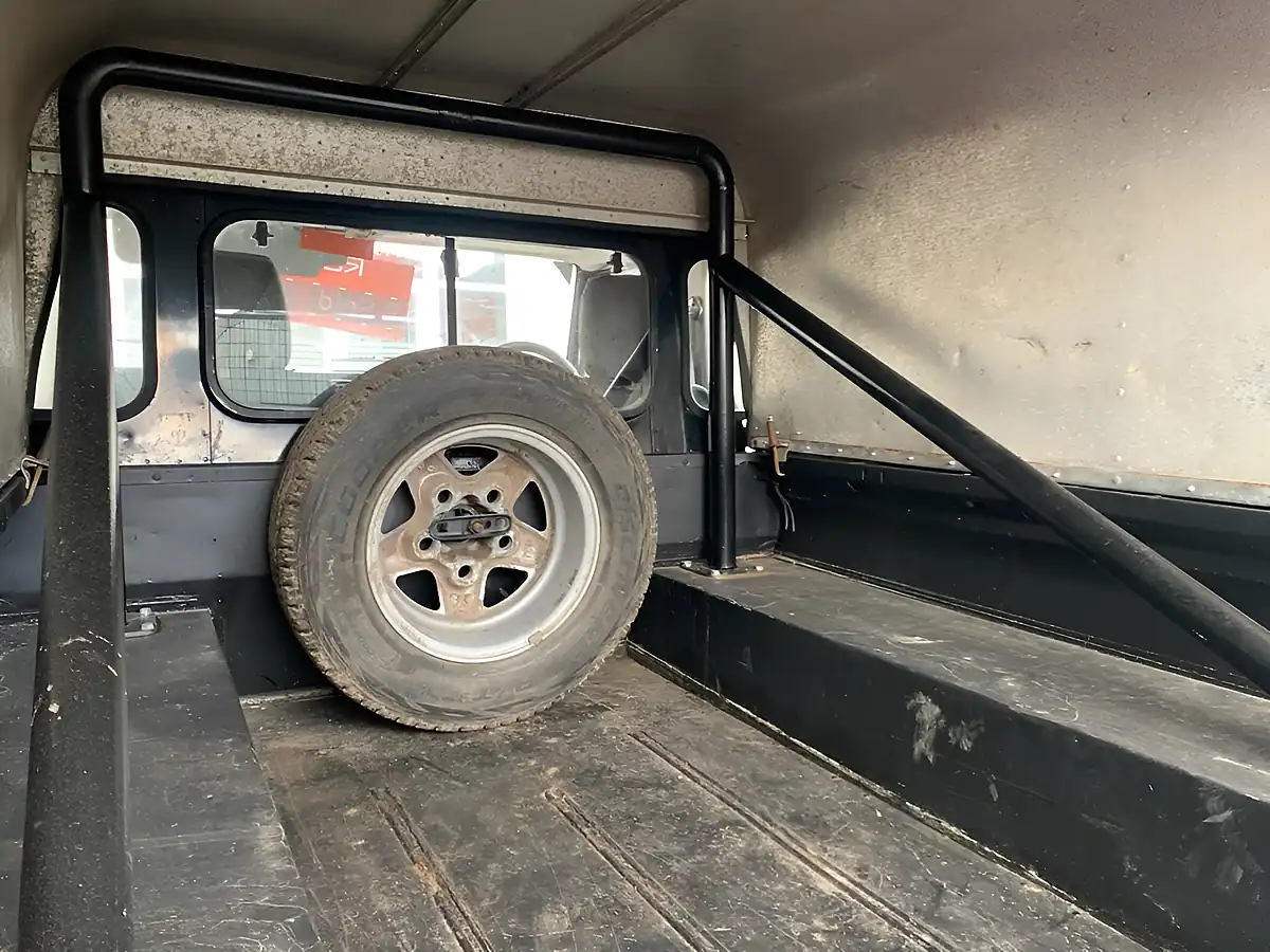Used 2001 Land Rover Defender 110 Black - Interior and Exterior details 10