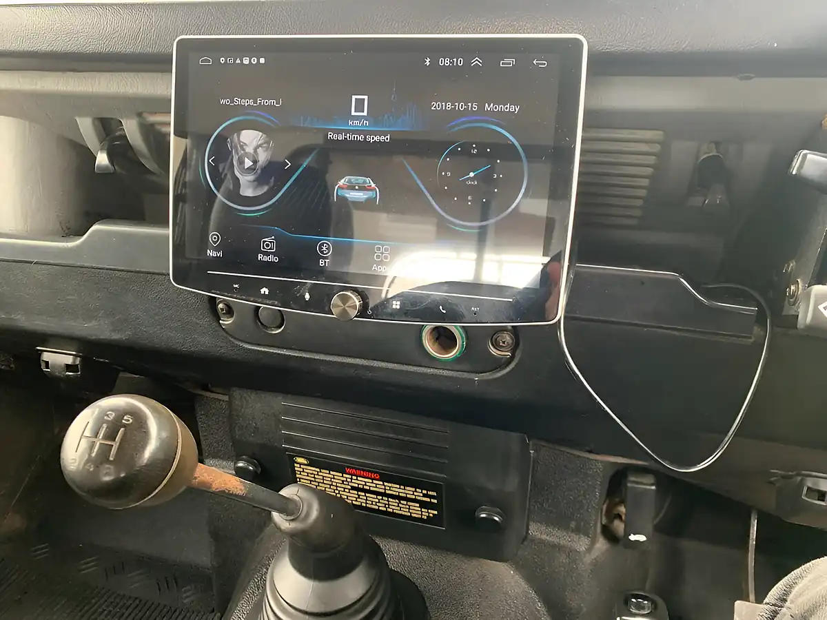 Used 2001 Land Rover Defender 110 Black - Interior and Exterior details 13