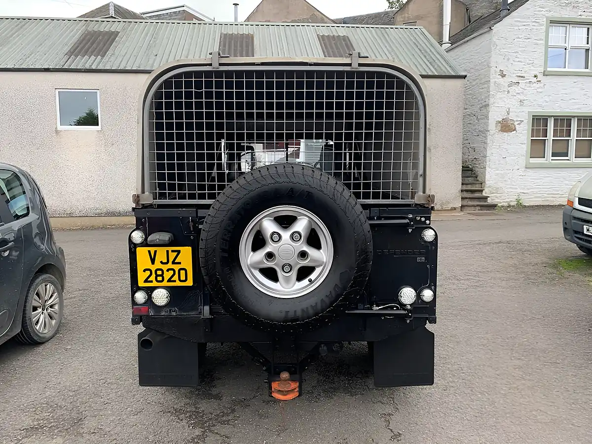 Used 2001 Land Rover Defender 110 Black - Interior and Exterior details 7