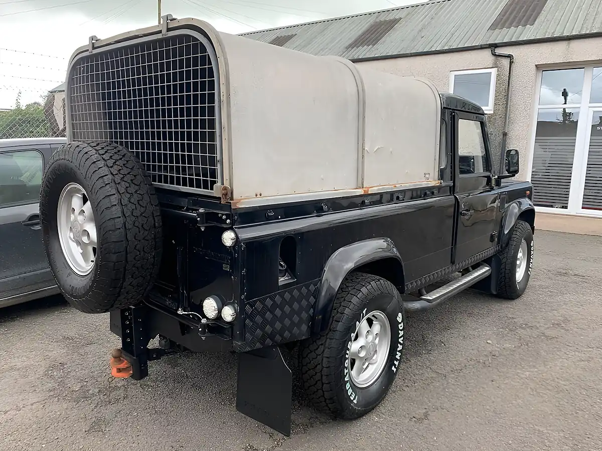 Used 2001 Land Rover Defender 110 Black - Interior and Exterior details 9