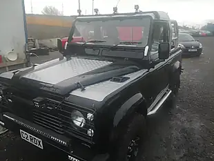 Used 2001 Land Rover Defender 90 Pick Up Black - Interior and Exterior details 19