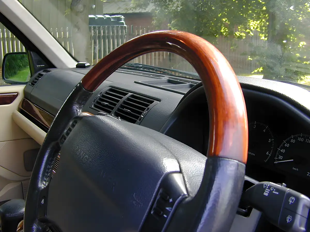 Used 2001 Land Rover Range Rover Se Oxford Blue Metallic - Interior and Exterior details 18